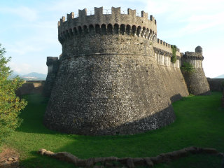 Sarzanello fortress
