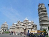 Mircale square and Pisa tower